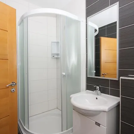 Apartment 3193g *